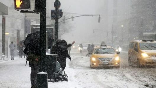 150127054052_new_york_snow_624x351_epa.jpg 150127054052_new_york_snow_624x351_epa.jpg