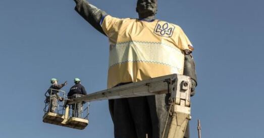 Ва Украіне знеслі самы вялікі ў краіне помнік Леніну