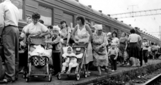 «Здзек лёсу: ад АЭС уцякалі, і зноў яна будзе пад бокам»