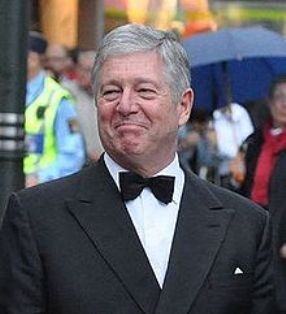 220px_hrh_the_crown_prince_of_serbia.jpg 220px_hrh_the_crown_prince_of_serbia.jpg