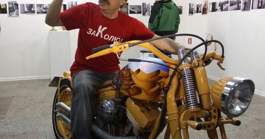 Адэпт байнэту, кефірных войнаў і сучасных паліттэхналогій