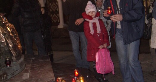Ля Чырвонага Касцёлу збівалі і затрымлівалі