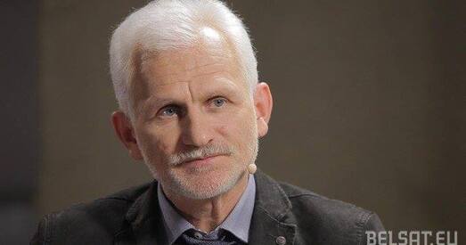 Алесь Бяляцкі: Улады спрабуюць выбіць журналістаў і праваабаронцаў з перадвыбарнага працэсу