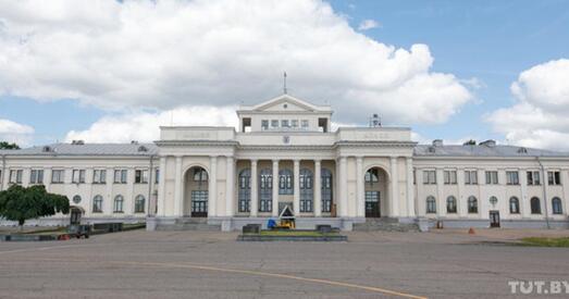 Аэрапорт "Мінск-1" зачыняць да 1 студзеня 2017 года