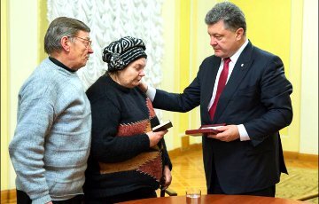 ai_167293_aux_head_poroh_i_nina_zhiznievskaja_360.jpg ai_167293_aux_head_poroh_i_nina_zhiznievskaja_360.jpg