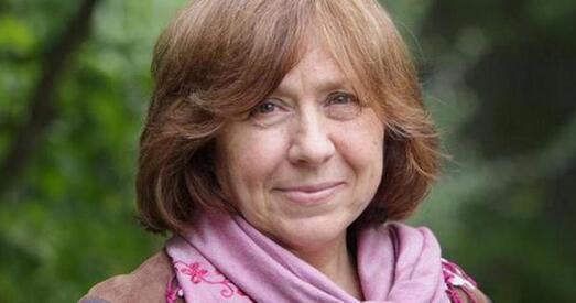 Трансляцыя Нобелеўскай прэміі не каштуе ні капейкі, але па АНТ пакажуць Малахава замест Алексіевіч