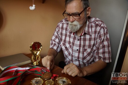 aliesj_hoscieu.jpg aliesj_hoscieu.jpg