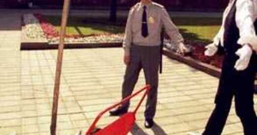 21 ліпеня 1999 Алесь Пушкін зладзіў пэрформанс перад адміністрацыяй Лукашэнкі