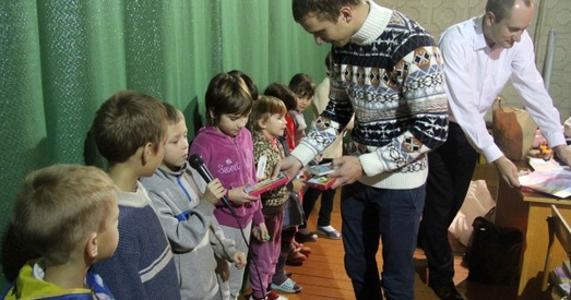 "Альтэрнатыва" правяла дабрачынную акцыю для дзяцей-сірот Багушэўскай школы-інтэрната