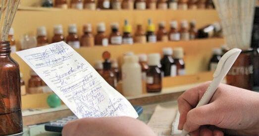 Міністр здароўя запярэчыў Лукашэнку: Грамадзяне не павінны хадзіць у аптэку як у краму