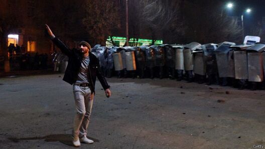 armenia_police_clashes_gyumri.jpg armenia_police_clashes_gyumri.jpg