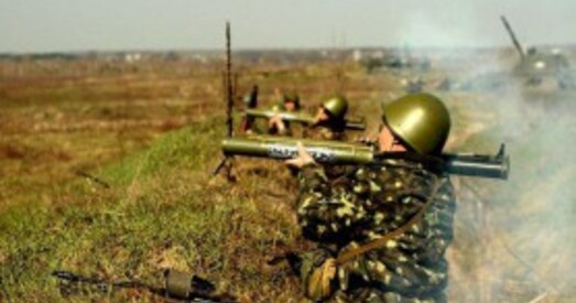 У Арцёмаўску атакавалі ваенныя склады, ёсць паранены, у горадзе неспакойна