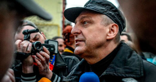 Мікалая Аўтуховіча зноў не выпусцілі ў Менск для медабследавання