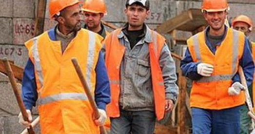 Працоўных мігрантаў з Беларусі могуць вызваліць у Расіі ад іспыту па рускай мове