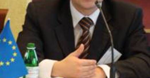 Пакуль людзі пагаджаюцца на гандаль сваёй лаяльнасцю, нічога не зменіцца