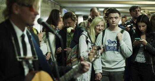 Міліцыя забараняе граць вулічным музыкам насуперак закону