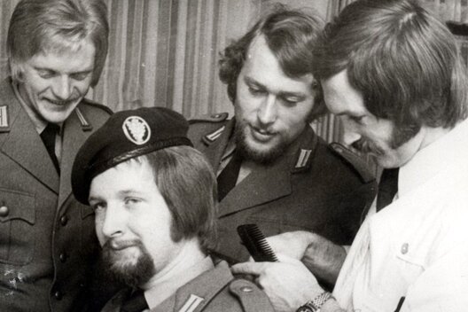 german_soldiers_with_long_hair.jpg german_soldiers_with_long_hair.jpg