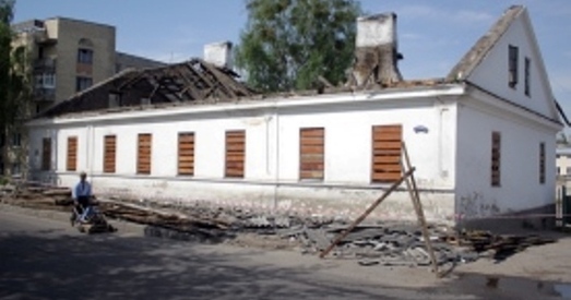 Разбіраюць будынак даўняй гродзенскай фабрыкі алоўкаў