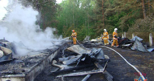У Дзятлаўскім раёне дашчэнту згарэў касцёл