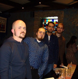 hurt_re1ikt_.jpg hurt_re1ikt_.jpg