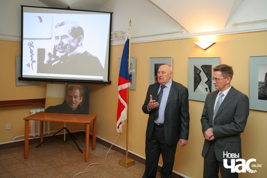 1/15 img_1387_logo.jpg