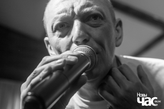 1/10 img_9808_logo.jpg