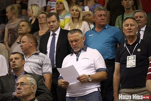 kanapliou.jpg kanapliou.jpg