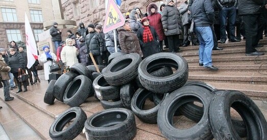 Мітынгоўцы перадалі будынак Кіеўскай адміністрацыі АБСЕ, АБСЕ — уладам