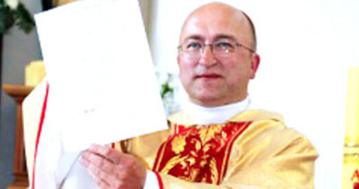 Ксёндз Лазар адзначае дзень народзінаў у СІЗА КДБ