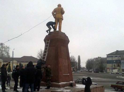 lenin3.jpg lenin3.jpg
