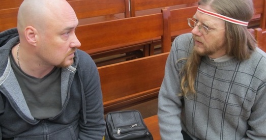 Суд падтрымаў рускую мову ў спрэчцы Гэніка Лойкі з “Белінвестбанкам”