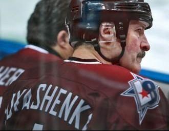 lu_hockey.jpg lu_hockey.jpg