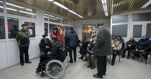 Банкі будуць перадаваць у падаткавую не толькі звесткі пра куплю валюты, але і пра крэдыты беларусаў