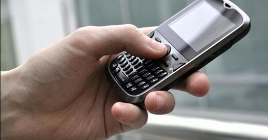 За навагоднія святы беларусы адправілі каля 30 мільёнаў SMS