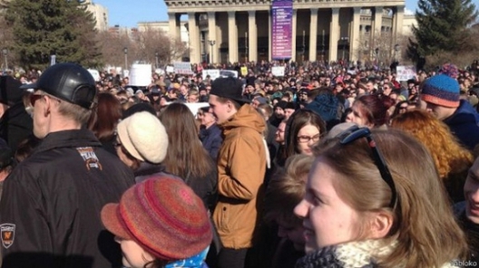 miting_opera.jpg miting_opera.jpg