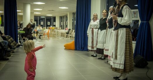 Беларускамоўная маці: Вырасціць сына, які размаўляе на "матчынай" мове, аказалася задачай нерэальнай