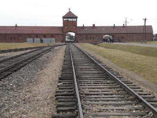 museo_auschwitz_birkenau.jpg museo_auschwitz_birkenau.jpg