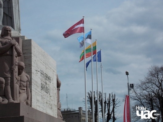 1/4 niezal_1_logo.jpg