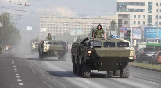 parad3.jpg parad3.jpg