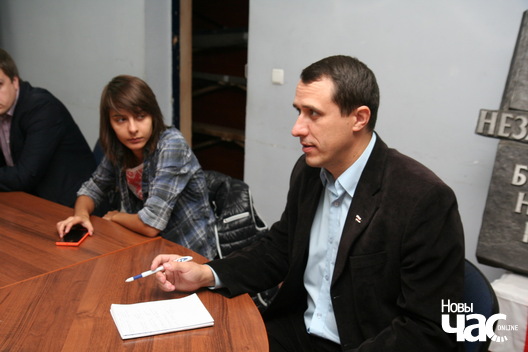 paviel_sieviaryniec_kruhly_stol_logo.jpg paviel_sieviaryniec_kruhly_stol_logo.jpg