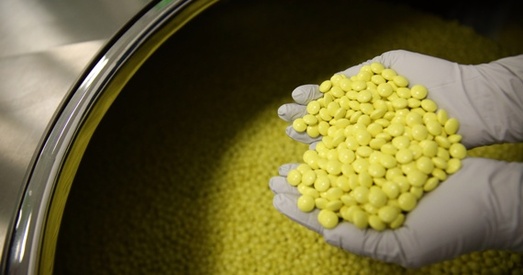 Беларусь будзе набываць у фармацэўтычных арганізацый Кубы лекі ў абмен на сельгастэхніку