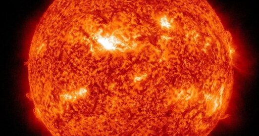 Магутная ўспышка адбылася на Сонцы, чакаецца магнітная бура