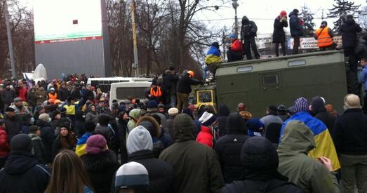 Аўтамайданаўцы не дачакаліся апазіцыі і пайшлі пад Раду