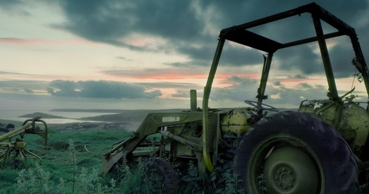 БТ паказала сакрэтную стаянку трактароў