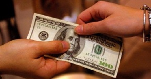 У Мінску за абмен валюты не ў банку затрыманыя чатыры асобы, у тым ліку 16-гадовы