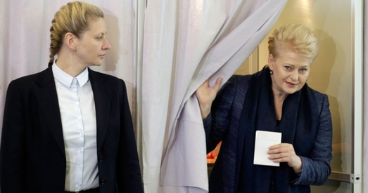 У другі тур прэзідэнцкіх выбараў у Літве выйшлі дзейны кіраўнік дзяржавы Грыбаўскайтэ і сацыял-дэмакрат Бальчыціс