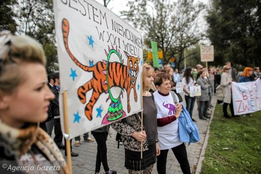 z14610234qmanifestacja_przed_cyrkiem_zalewski_w_obronie_zwie.jpg z14610234qmanifestacja_przed_cyrkiem_zalewski_w_obronie_zwie.jpg