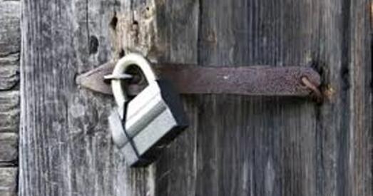 Журналістаў зачынілі ў інтэрнаце і выклікалі міліцыю