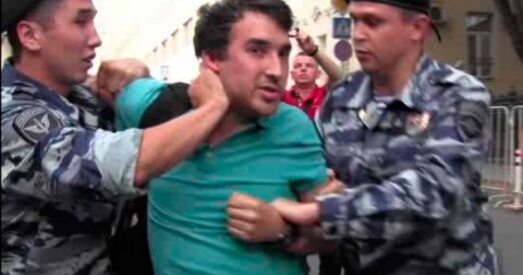 "Вечар смутку" ля ўкраінскай амбасады ў Маскве скончыўся затрыманнямі