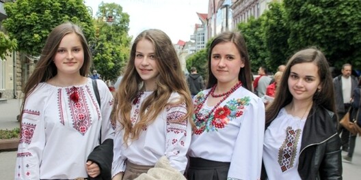 0000067555_den_vyshivanki_2016_800x400.jpg 0000067555_den_vyshivanki_2016_800x400.jpg